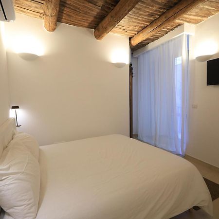 ナポリ Ai 13 Gradoni Di Chiaia Bed & Breakfast エクステリア 写真